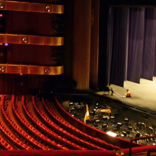 Ce piese de teatru poți să vezi în această perioadă în București?