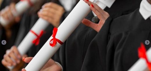 Doar unul din zece români din opt județe din România are studii superioare.