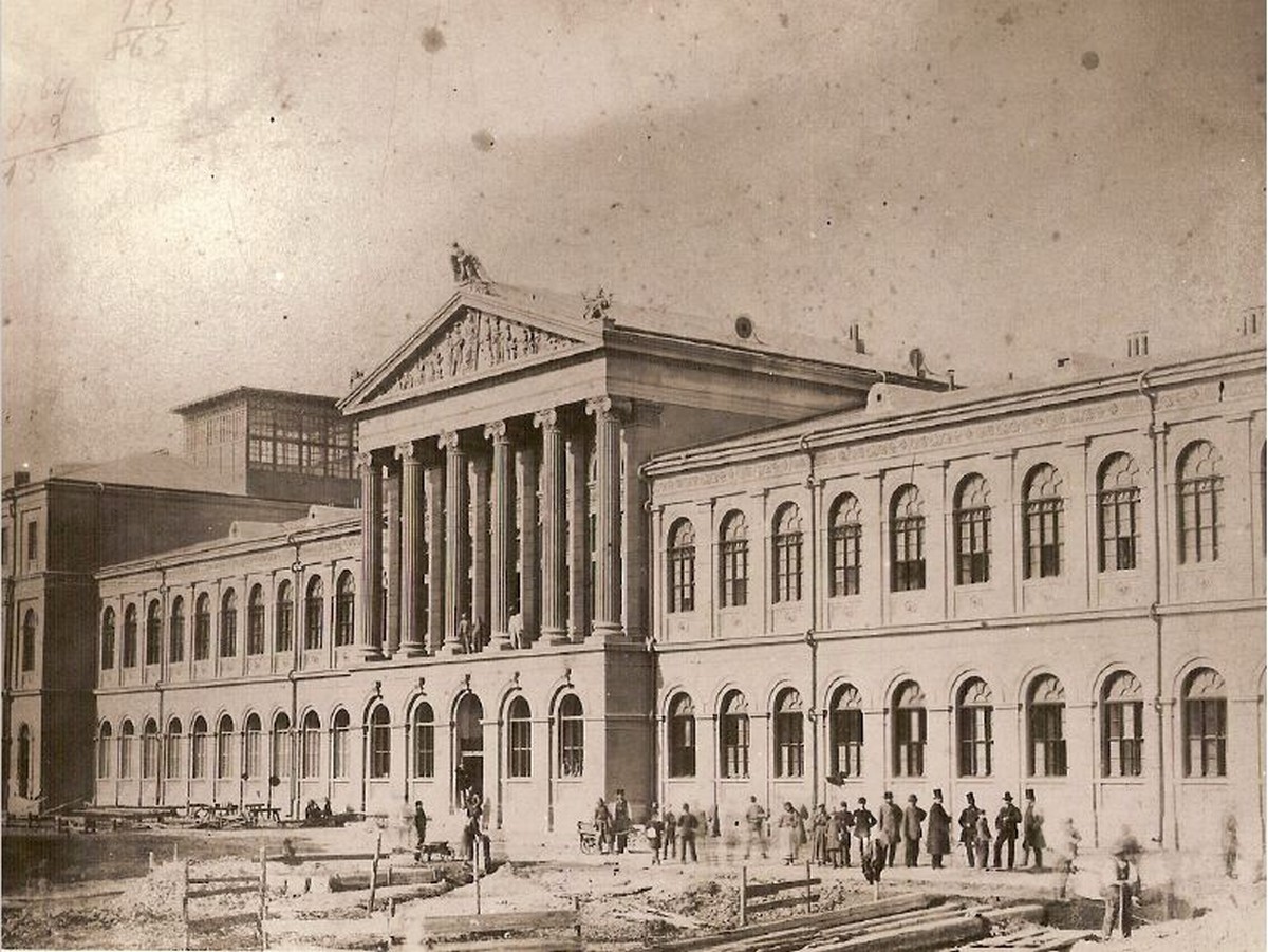 Povestea Palatului Universității.