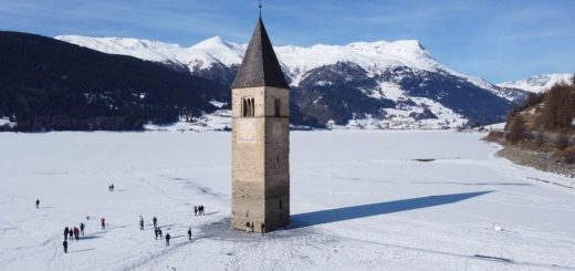Ruinele unui sat inundat din Italia care au ieșit din nou la suprafață.