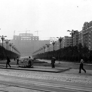 Schimbările dramatice ale Bucureștiului în ultimii ani de comunism.