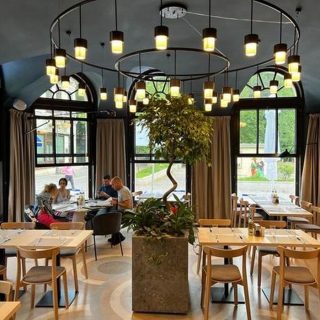 Cea mai veche cafenea din București.