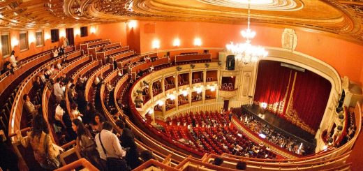 Istoria Operei Naționale Române.