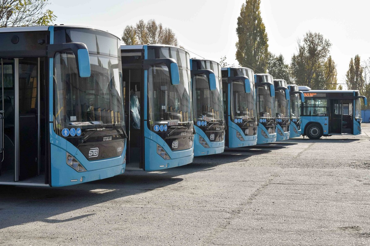 Program transport în comun de Paște pentru București.