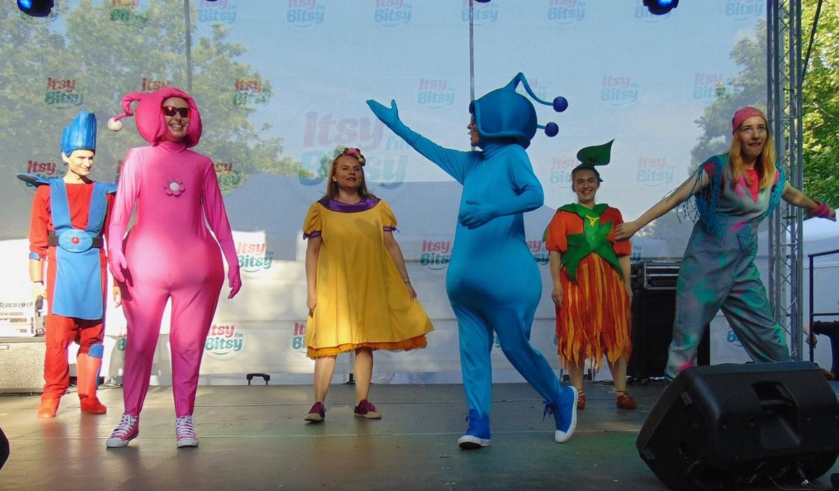 Detalii despre 1uniFEST.