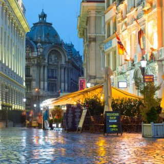 Ce spun doi turiști străini despre București?