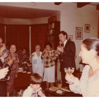 Cum petreceau românii în perioada comunismului?