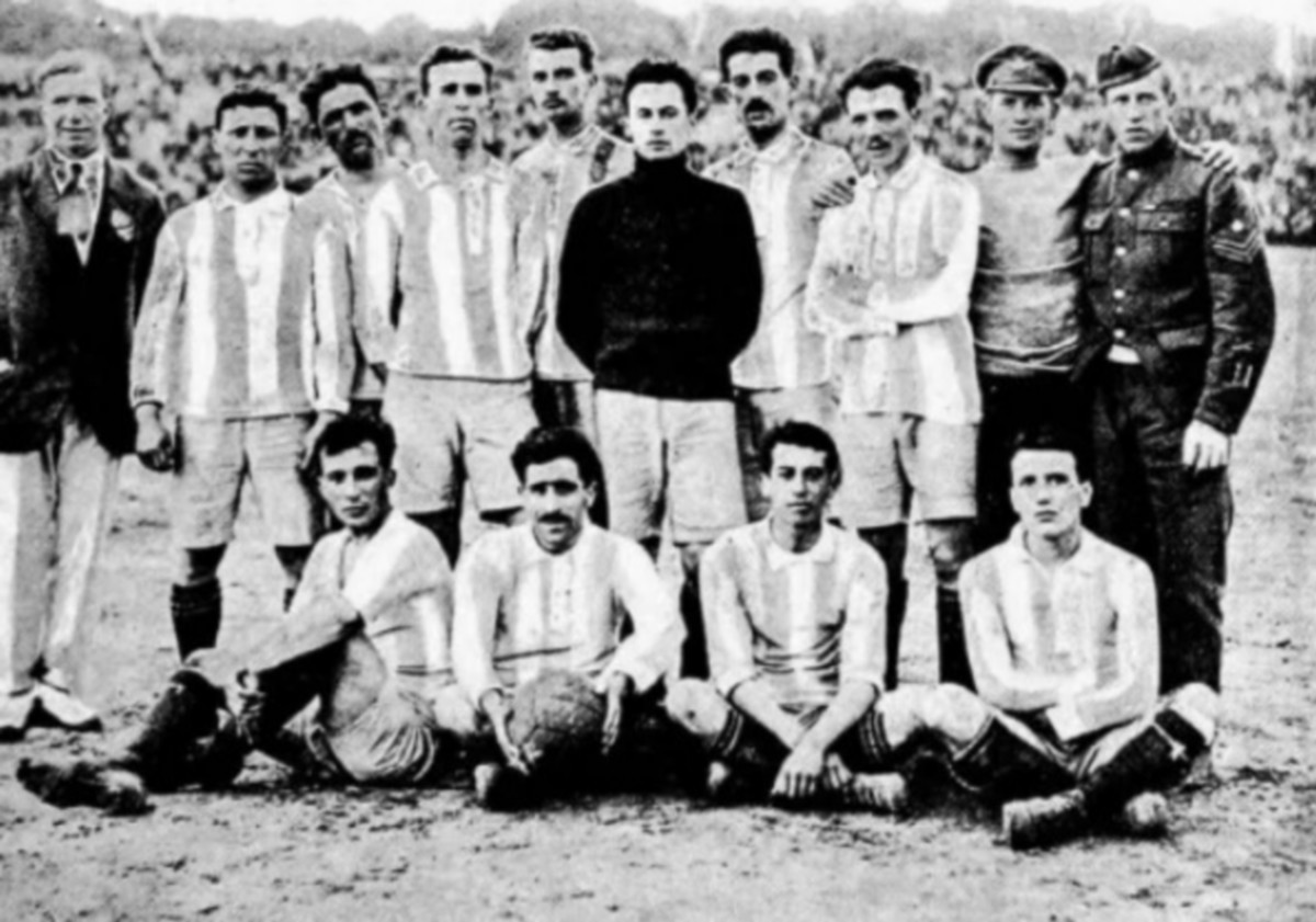 Povestea primului club de fotbal din București.