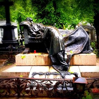 Povestea Cimitirului Bellu.