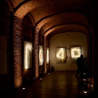Expoziția de debut a Dianei Nicolaie.