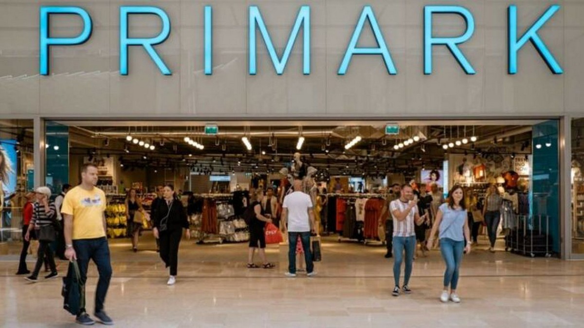 Al doilea magazin Primark din România se deschide astăzi la AFI Cotroceni.