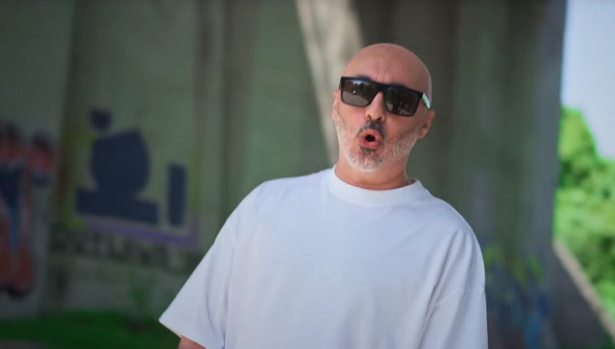 Cabron a lansat piesa verii.