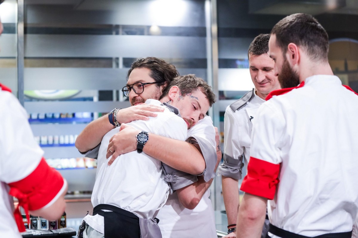 Iustin Câmpeanu a cerut să părăsească emisiunea.