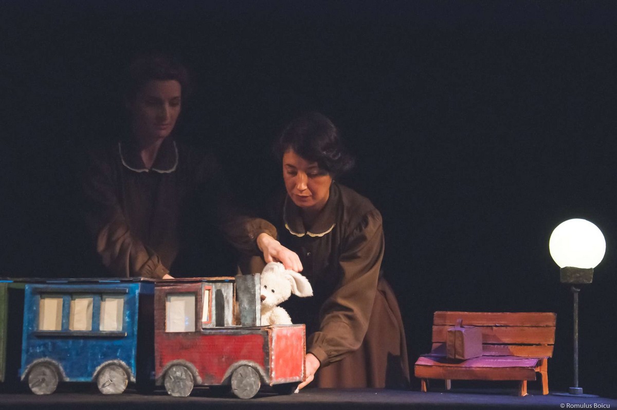 Hai la teatru: bucureștenii sunt invitați la ,Iepurele alb'.
