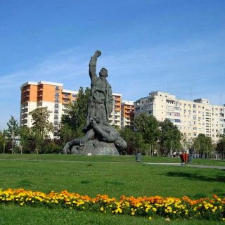Povestea statuii din Parcul Florilor.