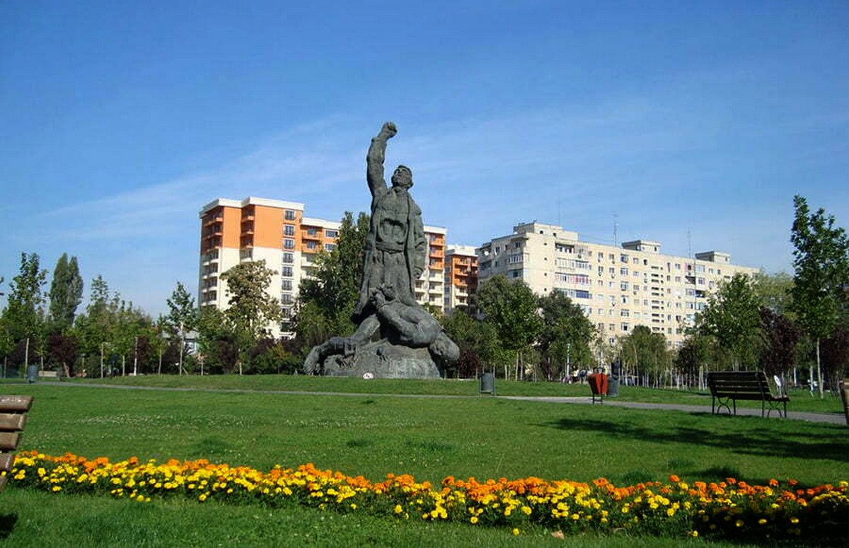 Povestea statuii din Parcul Florilor.