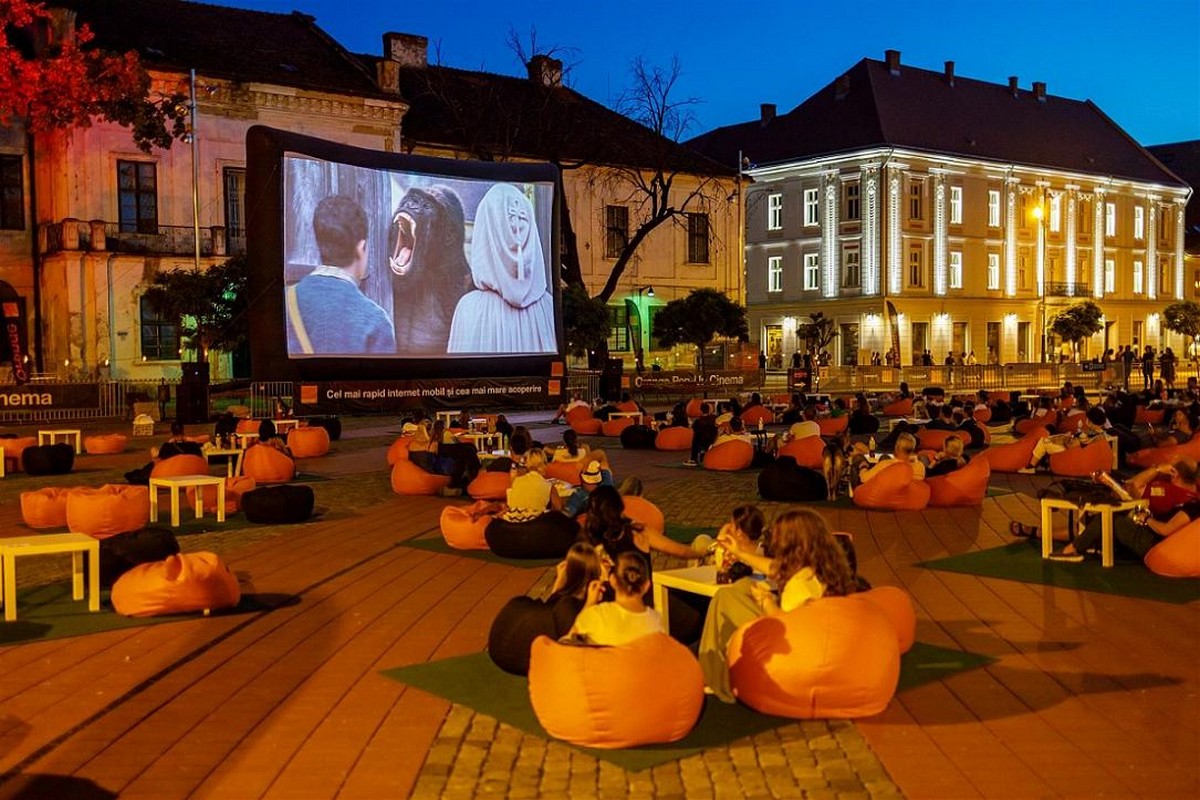 Orange Pop-Up Cinema 2023.
