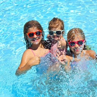 Piscine pentru toată familia în București.