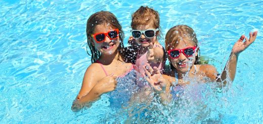 Piscine pentru toată familia în București.