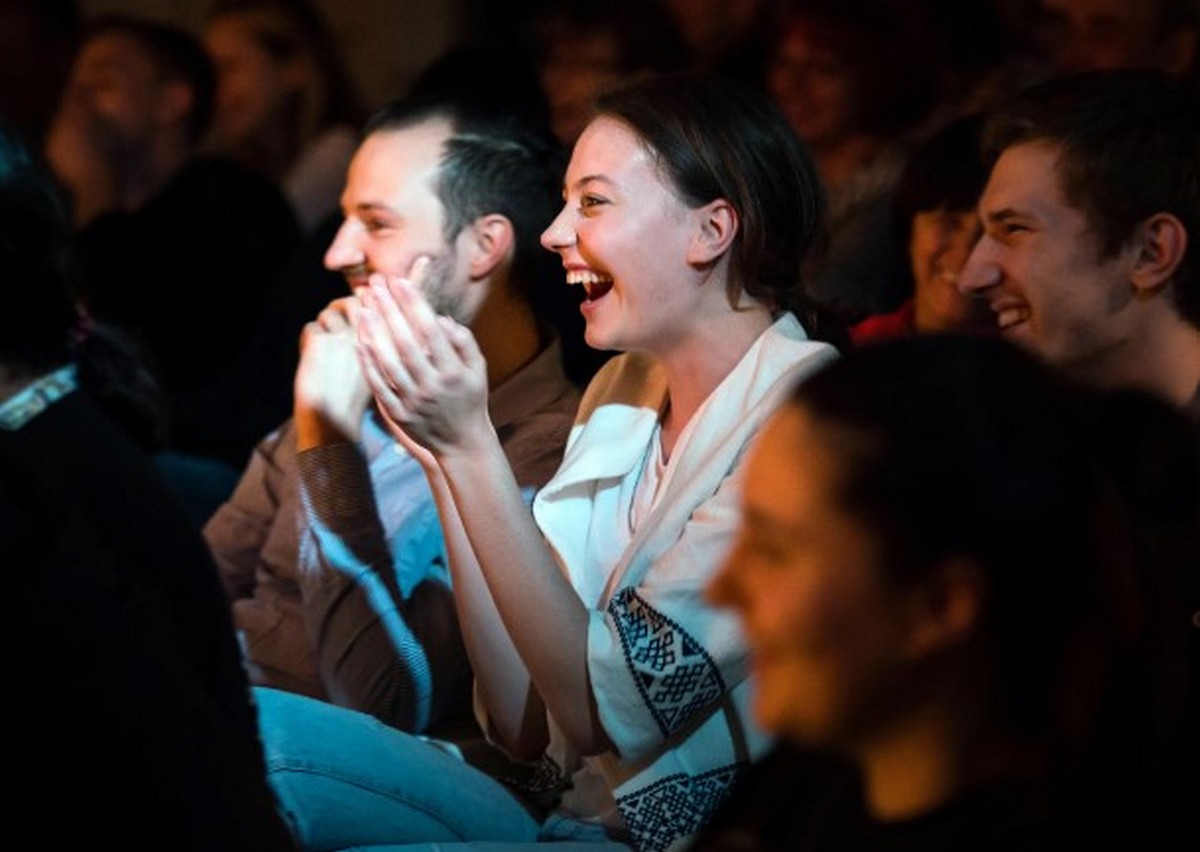 Spectacole de Stand-up pentru 1 iulie: unde poți să râzi în București?