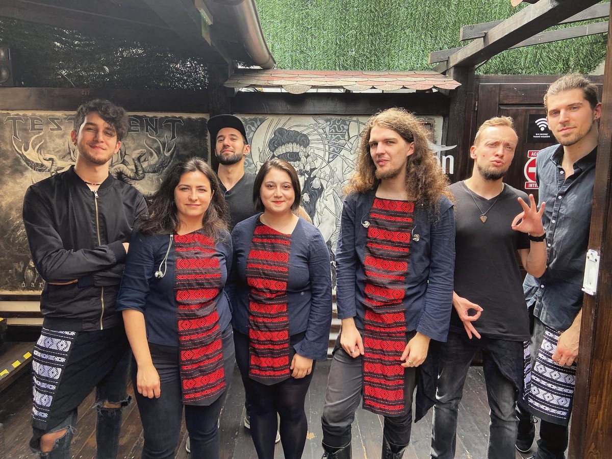 Lansare piesă trupa E-na-na.