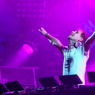 Armin van Buuren lansare piesa.