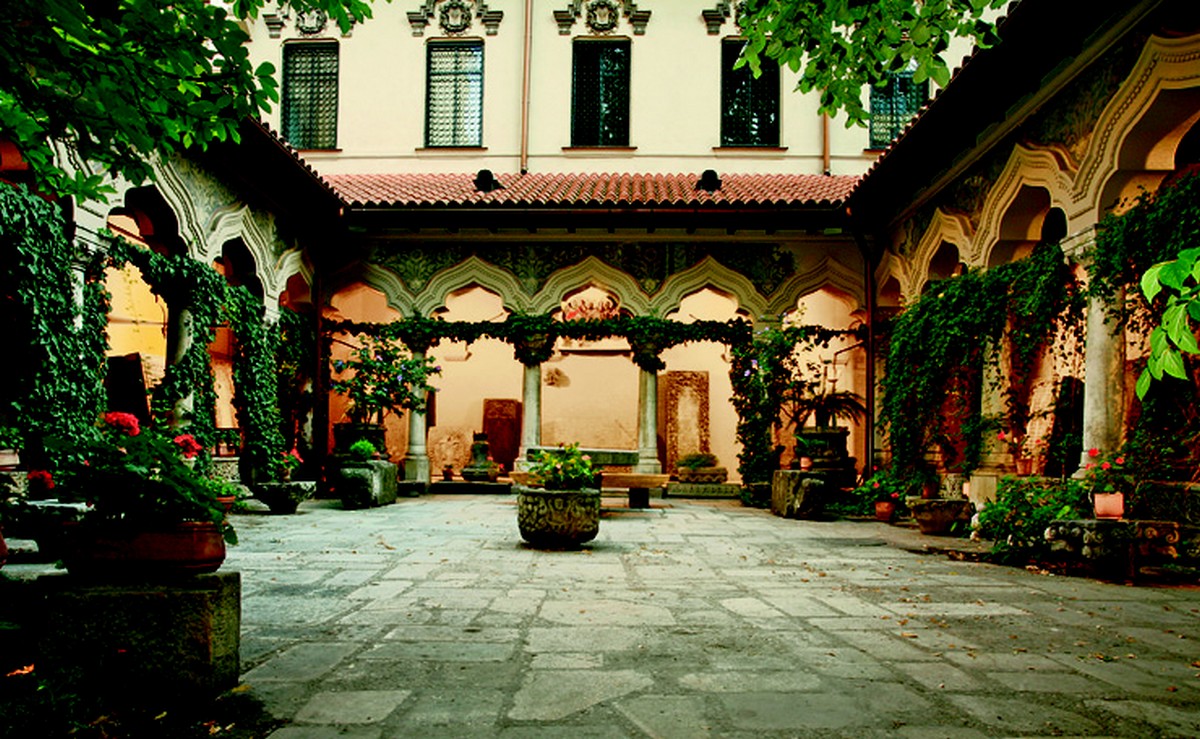 Detalii despre Biserica Stavropoleos.