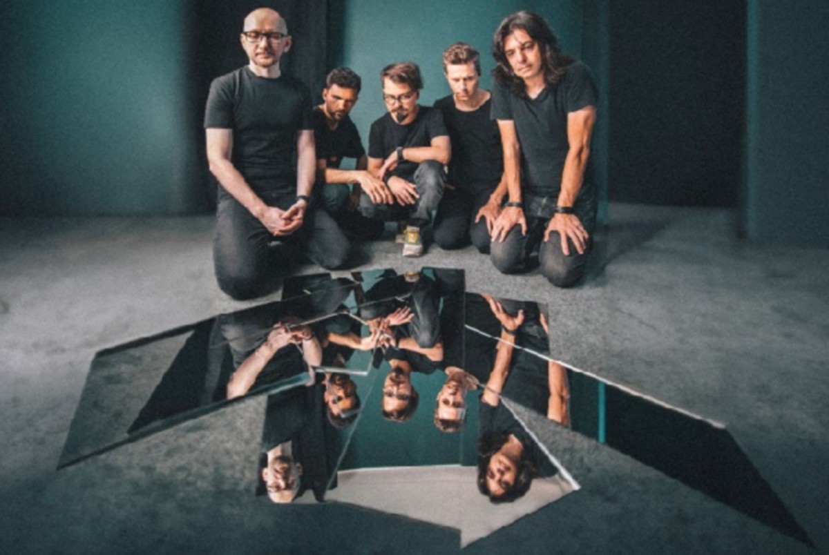 Byron lansează un nou album!