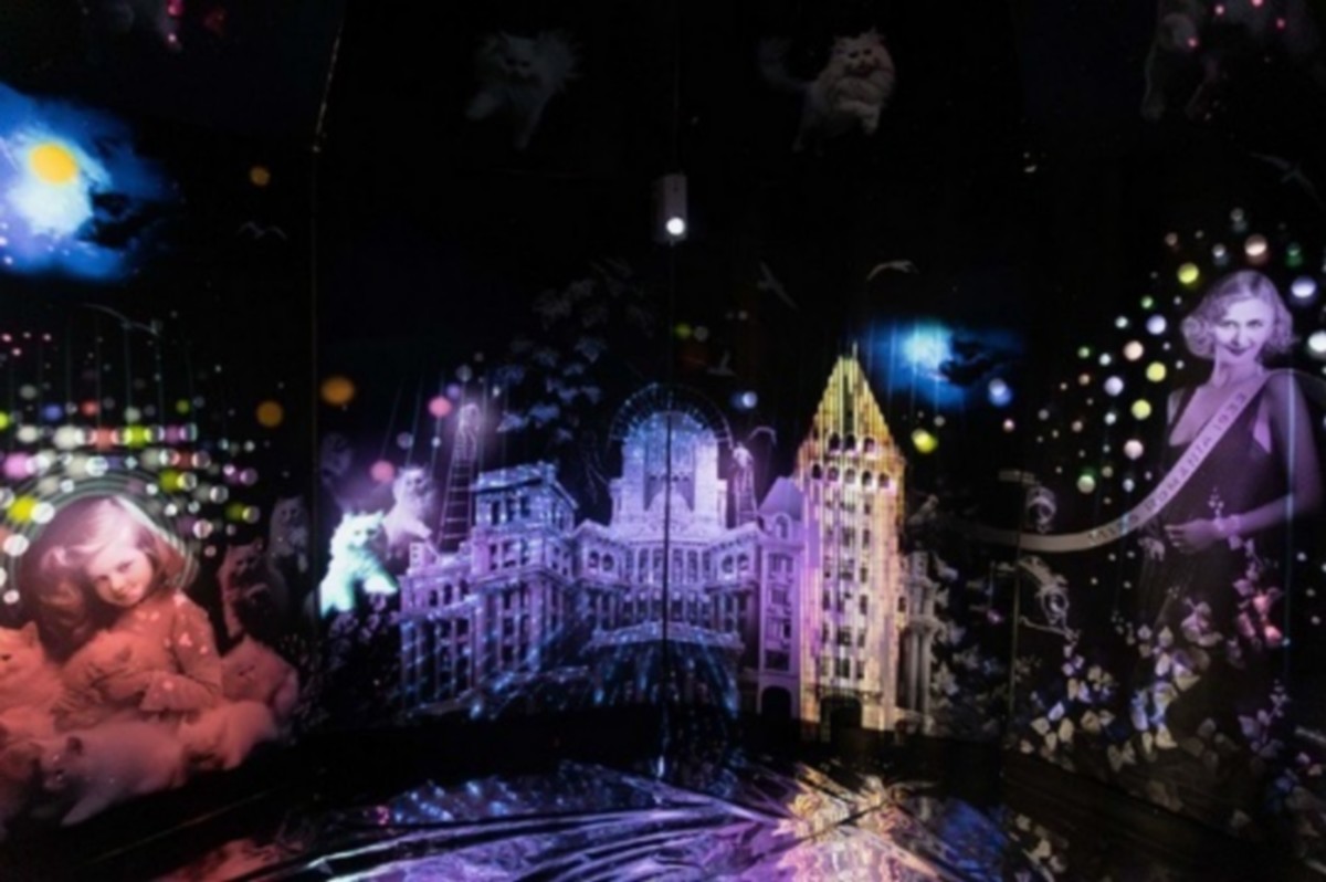 Expoziție la Galeria Galateca pe 9 iulie în București.