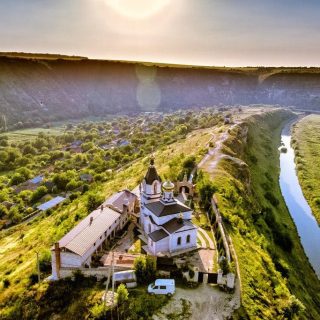 Locuri autentice din Republica Moldova pentru bucureștenii care își doresc un city break de neuitat.
