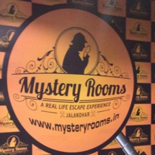 Mystery Room București.