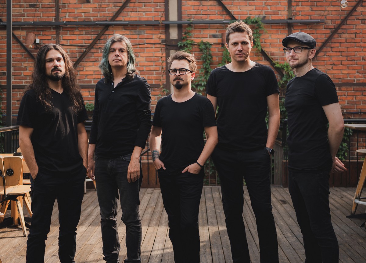 Turneu de promovare al noului album al trupei Byron.