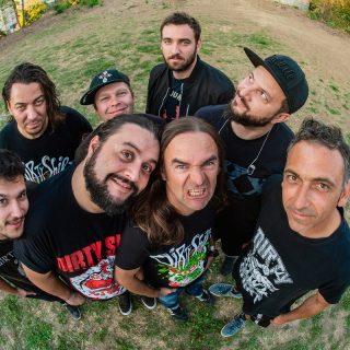 Trupa Dirty Shirt cântă în București pe 30 iulie.