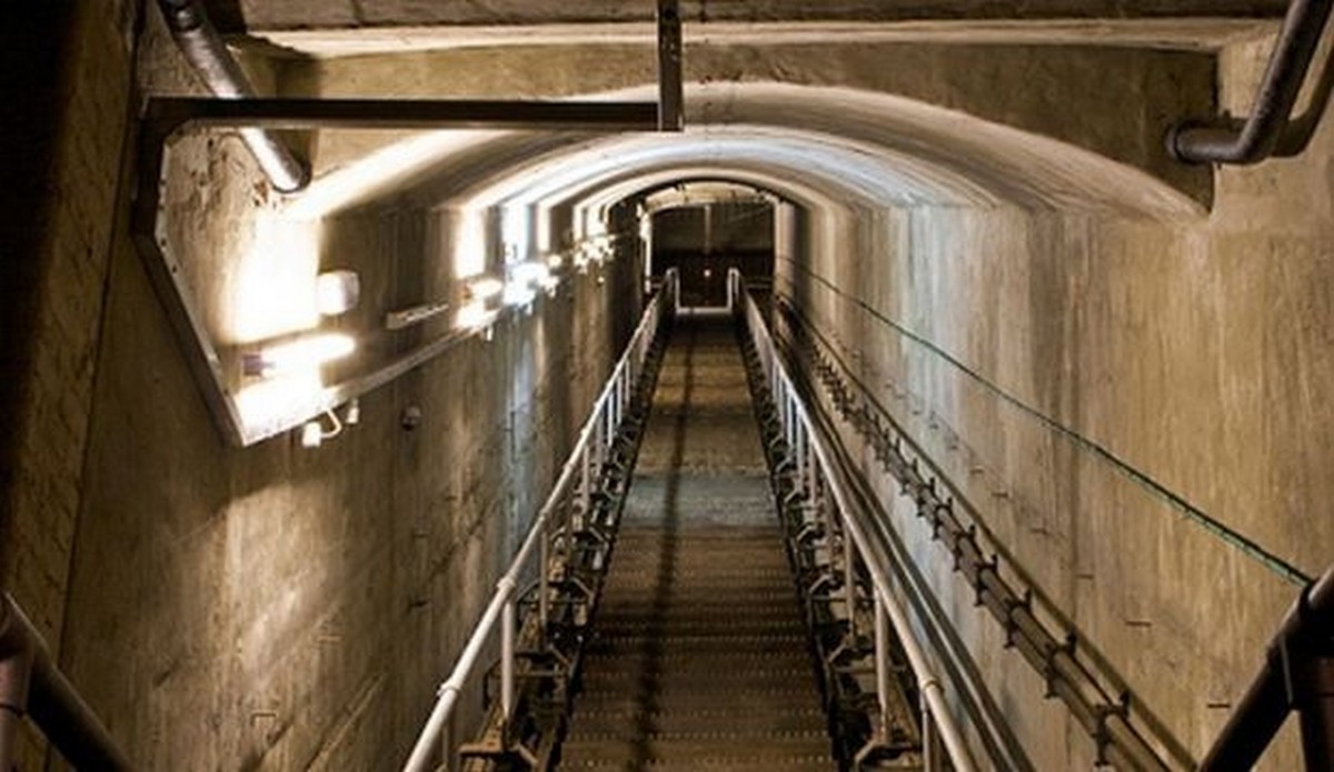 Tuneluri ascunse în București.