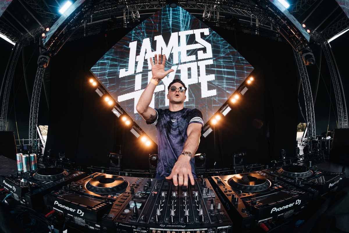 James Hype lansează primul show Stereohype la București.