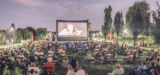 Cinema în aer liber revine în Titan.