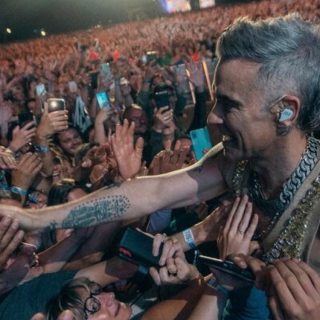 Robbie Williams, confesiune emoționantă la concertul din București.