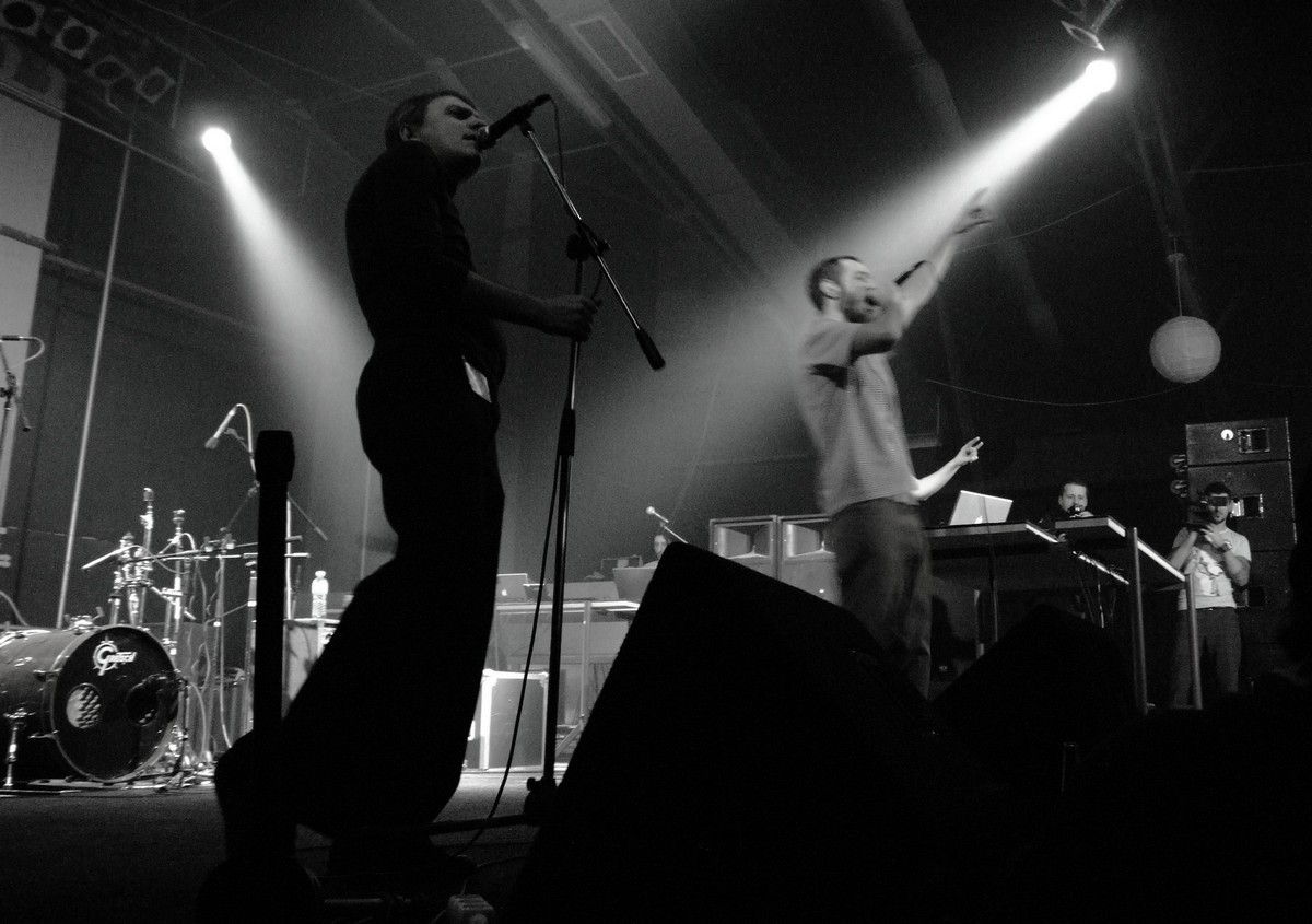 Concert Șuie Paparude și Melting Dice pe 10 august.