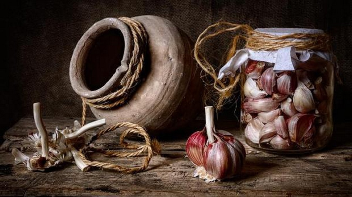 Tradiții pentru luna august.