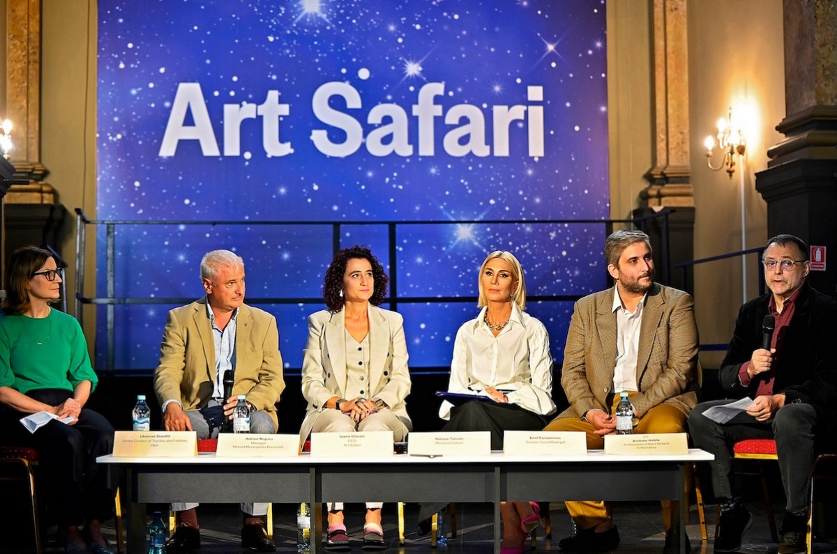 Art Safari Stars Edition.