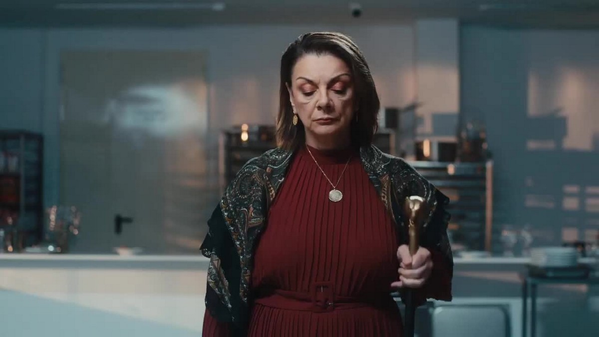 Premieră a lungmetrajului ,Dragoste pe muchie de cuțit'.