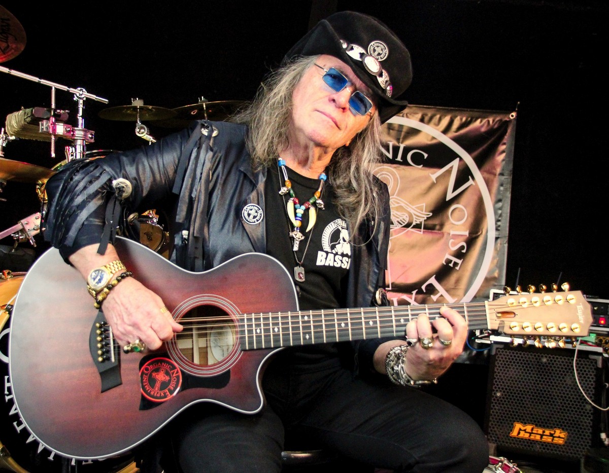 Marius ,Bubu' Luca are concert la The Pub - Universității astăzi.