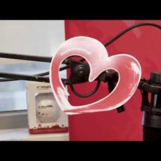 Romantic FM trece la plată pentru postul din online.