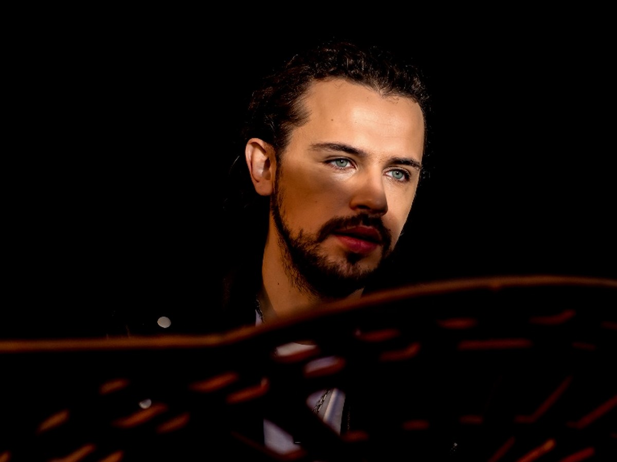 Bogdan Medvedi s-a reîntors în fața publicului cu piesa ,Tu' VIDEO.