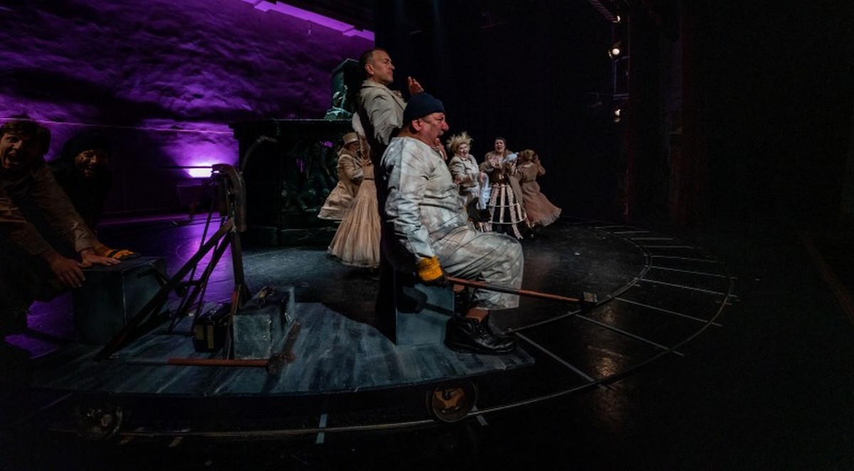 Piesa de teatru ,Caragiale e de vină!' se joacă pe 21 octombrie la Muzeul Tehnic Dimitrie Leonida