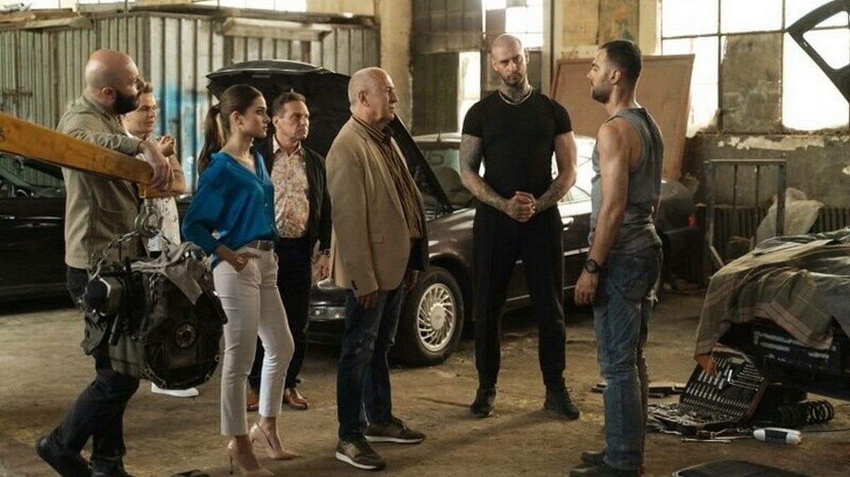 Program TV pentru 23 octombrie: Clanul aduce un nou episod palpitant pe Pro TV